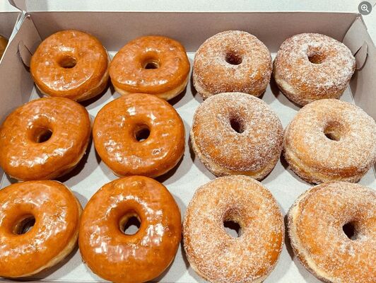 Distributore automatico di torte con sistema di sollevamento automatico self-service 24 ore su 24, con telaio porta interamente in acciaio e vetro antiappannamento