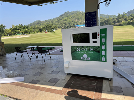 distributore automatico di Golf Club dell'erogatore della palla di capacità 10000pcs con lo schermo a 22 pollici degli annunci