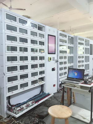 Distributore automatico automatico dell'armadio di self service con refrigerazione di raffreddamento 4℃