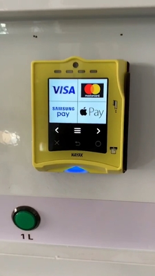 Distributore automatico non refrigerato dei vestiti di nuoto dell'asciugamano di spiaggia 220V 50HZ