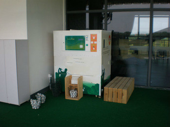 Distributore automatico della palla da golf della gestione di appartenenza automatico per la gamma di azionamento di golf
